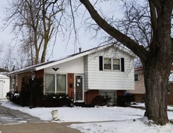 Pre-foreclosure Listing in 152ND ST MIDLOTHIAN, IL 60445