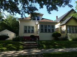 Pre-foreclosure in  W VIENNA AVE Milwaukee, WI 53212