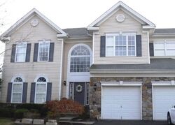 Pre-foreclosure in  SKURKA CT Sayreville, NJ 08872