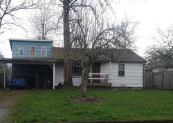 Pre-foreclosure in  E 30TH AVE Eugene, OR 97405