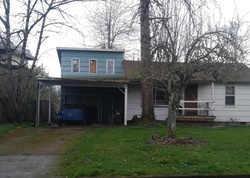 Pre-foreclosure in  E 30TH AVE Eugene, OR 97405
