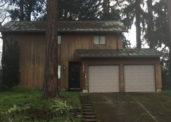 Pre-foreclosure in  SW HYLAND WAY Beaverton, OR 97008