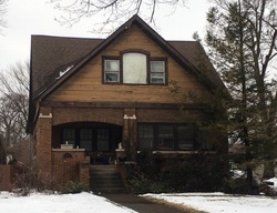 Pre-foreclosure Listing in SELBORNE RD RIVERSIDE, IL 60546