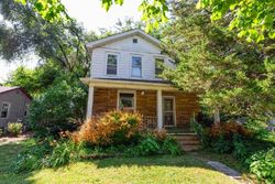 Pre-foreclosure Listing in 1ST ST CRYSTAL LAKE, IL 60014