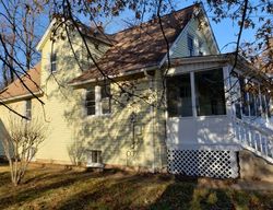 Pre-foreclosure Listing in WOODROW ST MIDDLESEX, NJ 08846