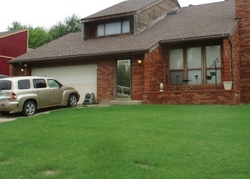 Pre-foreclosure in  FOX RUN DR Oklahoma City, OK 73142
