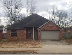 Pre-foreclosure Listing in SW 8TH ST BENTONVILLE, AR 72712