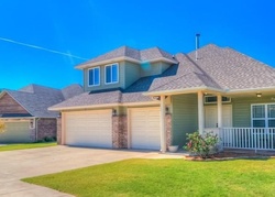 Pre-foreclosure in  KENLEY WAY Oklahoma City, OK 73142