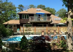 Pre-foreclosure Listing in STATION RD WESTHAMPTON, NY 11977