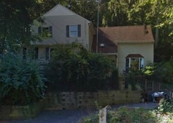 Pre-foreclosure Listing in WATERSIDE AVE NORTHPORT, NY 11768