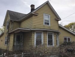 Pre-foreclosure Listing in DEWEY AVE MILFORD, CT 06460