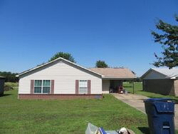  Red Haven Dr, Forrest City AR