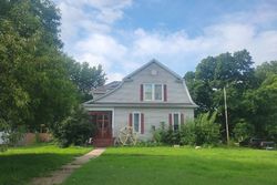 Pre-foreclosure Listing in W HARVEY AVE WELLINGTON, KS 67152