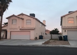 Pre-foreclosure in  NIGHT SWIM LN Las Vegas, NV 89113