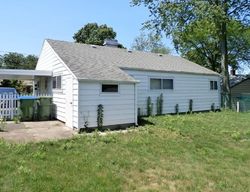 Pre-foreclosure Listing in WINDSOR RD EDISON, NJ 08817