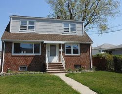 Pre-foreclosure Listing in WRIGHT CT BLOOMFIELD, NJ 07003