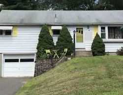 Pre-foreclosure Listing in WINCHELL DR BERLIN, CT 06037