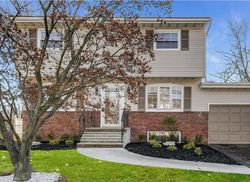 Pre-foreclosure in  MIDDLE RD Hazlet, NJ 07730