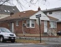 Pre-foreclosure in  69TH AVE Fresh Meadows, NY 11365