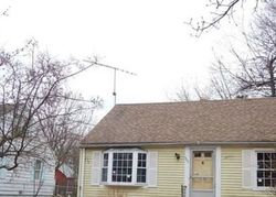 Pre-foreclosure Listing in DAVIS ST SPRINGFIELD, MA 01104