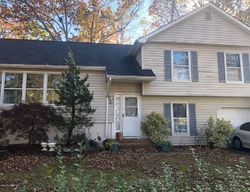 Pre-foreclosure Listing in JENNA CT LAKEWOOD, NJ 08701