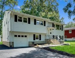 Pre-foreclosure in  VICTORIA AVE Piscataway, NJ 08854