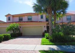 Pre-foreclosure Listing in SUMMIT PLACE CIR NAPLES, FL 34119