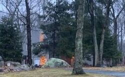 Pre-foreclosure Listing in HOADLEY CREEK CIR GUILFORD, CT 06437
