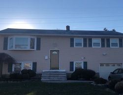 Pre-foreclosure Listing in HARTE PL PISCATAWAY, NJ 08854