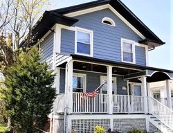 Pre-foreclosure in  N PARK RD La Grange, IL 60525