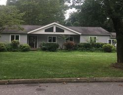 Pre-foreclosure Listing in CLOVERDALE CIR EATONTOWN, NJ 07724