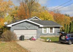 Pre-foreclosure in  E TERRA COTTA AVE Crystal Lake, IL 60014