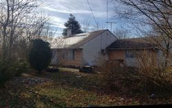 Pre-foreclosure in  NEW DURHAM RD Piscataway, NJ 08854