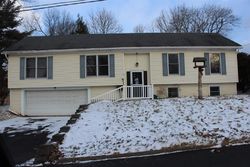 Pre-foreclosure Listing in CAMPMEETING ST SIDNEY, NY 13838