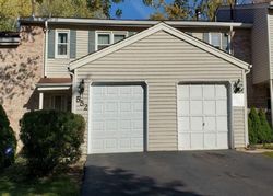 Pre-foreclosure Listing in LESLIE LN BOLINGBROOK, IL 60440