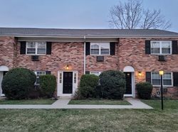 Pre-foreclosure in  COURTLAND AVE F Stamford, CT 06902