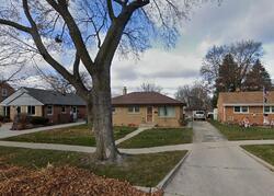 Pre-foreclosure in  E VAN BECK AVE Milwaukee, WI 53207