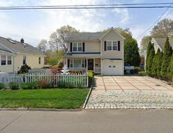 Pre-foreclosure in  HENRY AVENUE EXT Stratford, CT 06614