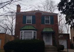 Pre-foreclosure in  N KILPATRICK AVE Lincolnwood, IL 60712