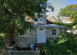 Pre-foreclosure in  CHEROKEE ST Staten Island, NY 10305