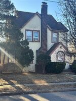 Pre-foreclosure in  SYCAMORE ST West Hempstead, NY 11552