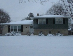 Pre-foreclosure in  LAUREL LN Naperville, IL 60540