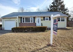 Pre-foreclosure Listing in MITCHELL DR BLOOMFIELD, CT 06002