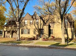 Pre-foreclosure in  N KILPATRICK AVE Chicago, IL 60646
