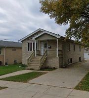  S 17th Ave, Broadview IL