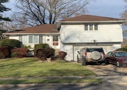 Pre-foreclosure in  MARC DR Valley Stream, NY 11581