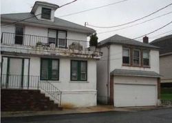  Walnut Ave, Staten Island NY