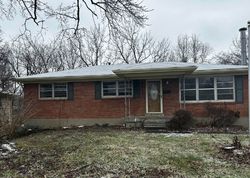 Pre-foreclosure in  MICHAEL RAY DR Louisville, KY 40219