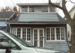 Pre-foreclosure Listing in THOMAS ST WEST HAVEN, CT 06516