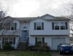  Serpentine Dr, Bridgeport CT